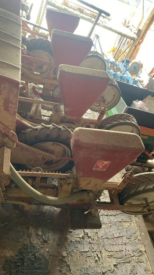 Gaspardo SP 510 Maissetzgerät, Maisdrille, Maissähgerät - Sembradora de precisión: foto 3 Gaspardo SP 510 Maissetzgerät, Maisdrille, Maissähgerät - Sembradora de precisión: foto 3