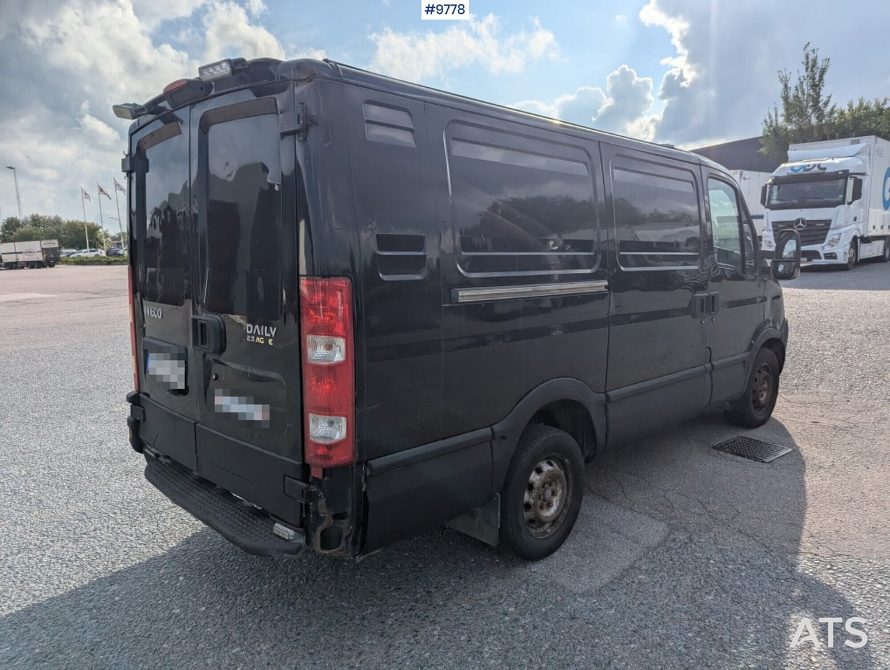 Box Truck Iveco Daily 29L12A V-300 - Furgón: foto 4 Box Truck Iveco Daily 29L12A V-300 - Furgón: foto 4