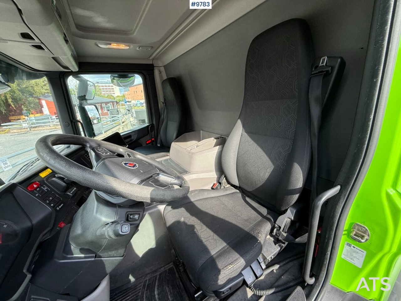 Box truck Scania P280 gas-powered - Camión caja cerrada: foto 5 Box truck Scania P280 gas-powered - Camión caja cerrada: foto 5