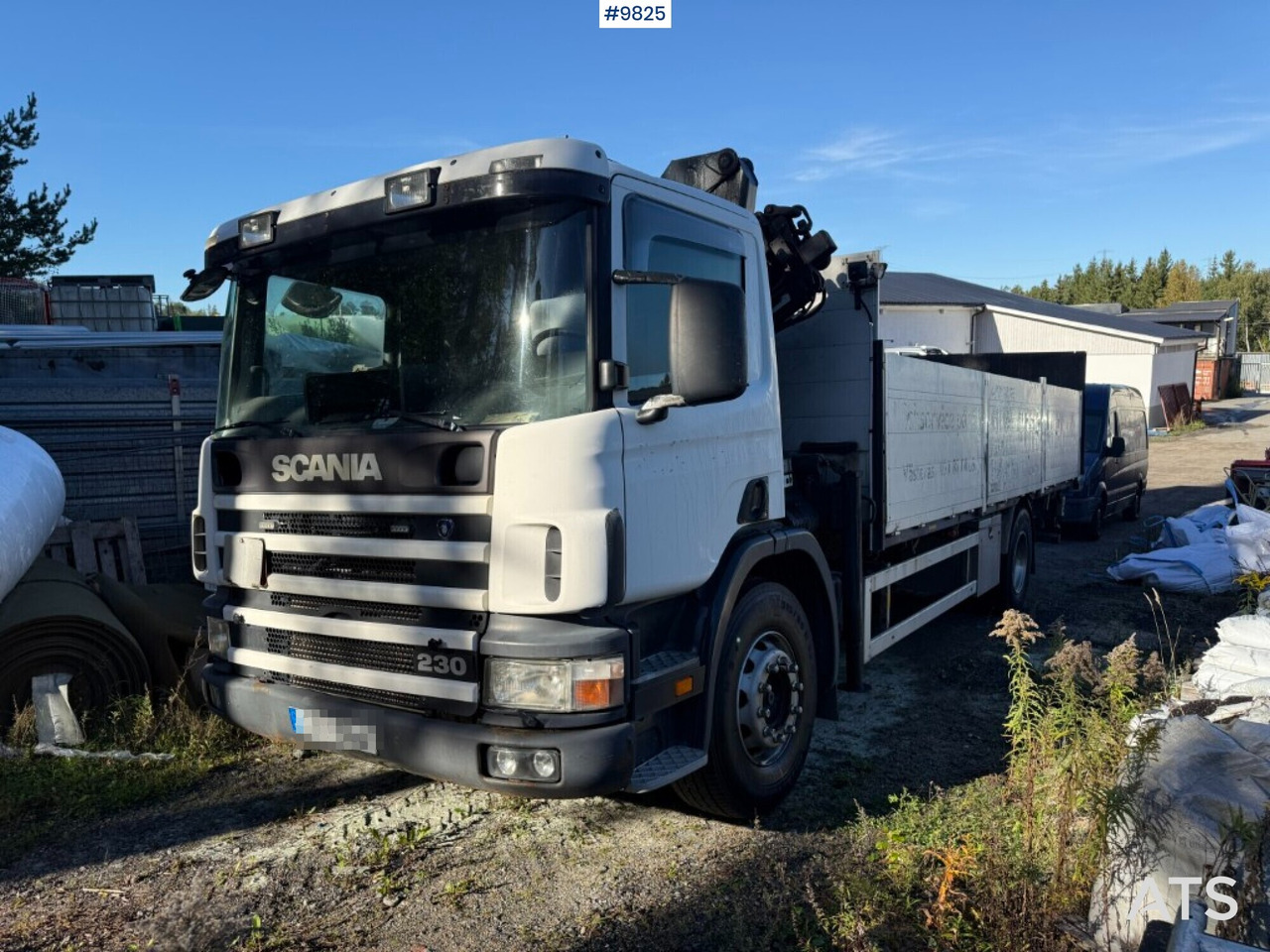 Crane truck Scania P94 230 with tail lift - Camión caja abierta, Camión grúa: foto 1 Crane truck Scania P94 230 with tail lift - Camión caja abierta, Camión grúa: foto 1
