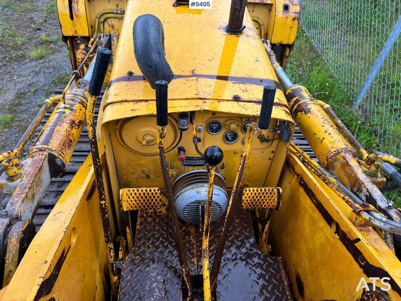 Crawler dozer INTERNATIONAL L125 - Bulldozer: foto 5 Crawler dozer INTERNATIONAL L125 - Bulldozer: foto 5