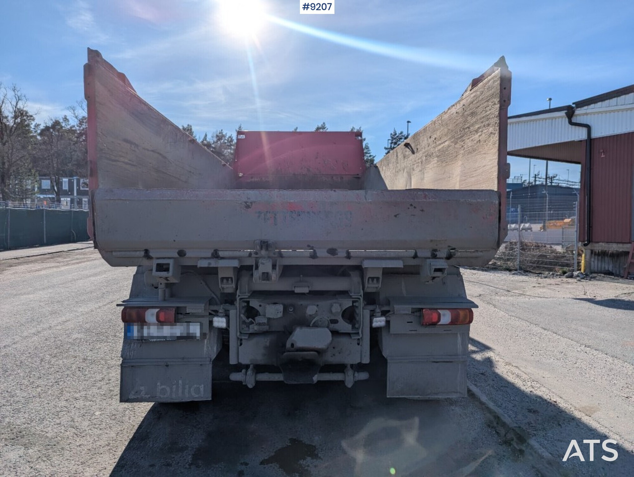 Dump / tipper truck Mercedes Benz Arocs 3253 8X4 - Camión volquete: foto 4 Dump / tipper truck Mercedes Benz Arocs 3253 8X4 - Camión volquete: foto 4