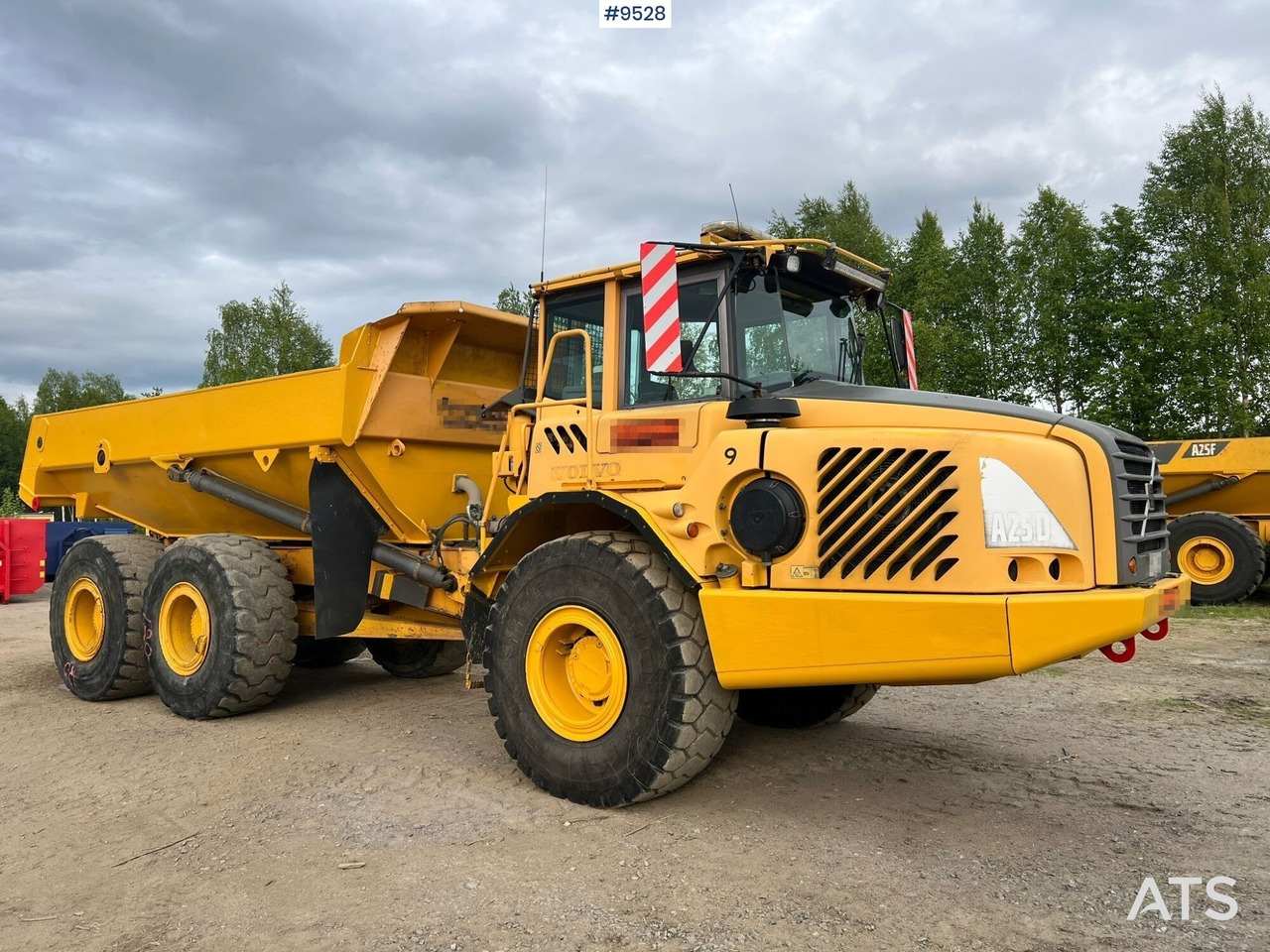 Dumper Volvo A25D 6X6 (SEE VIDEO) - Dúmper articulado: foto 1 Dumper Volvo A25D 6X6 (SEE VIDEO) - Dúmper articulado: foto 1