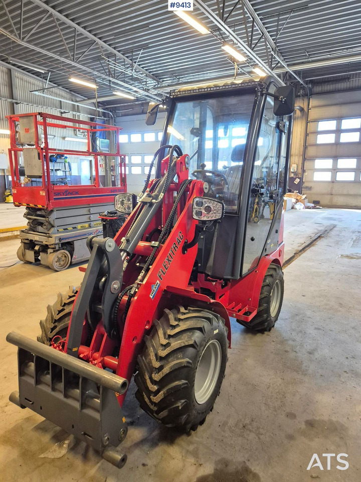 FLEXITRAC 1126 Skid steer loader with only 7 hours - Cargadora articulada: foto 1 FLEXITRAC 1126 Skid steer loader with only 7 hours - Cargadora articulada: foto 1