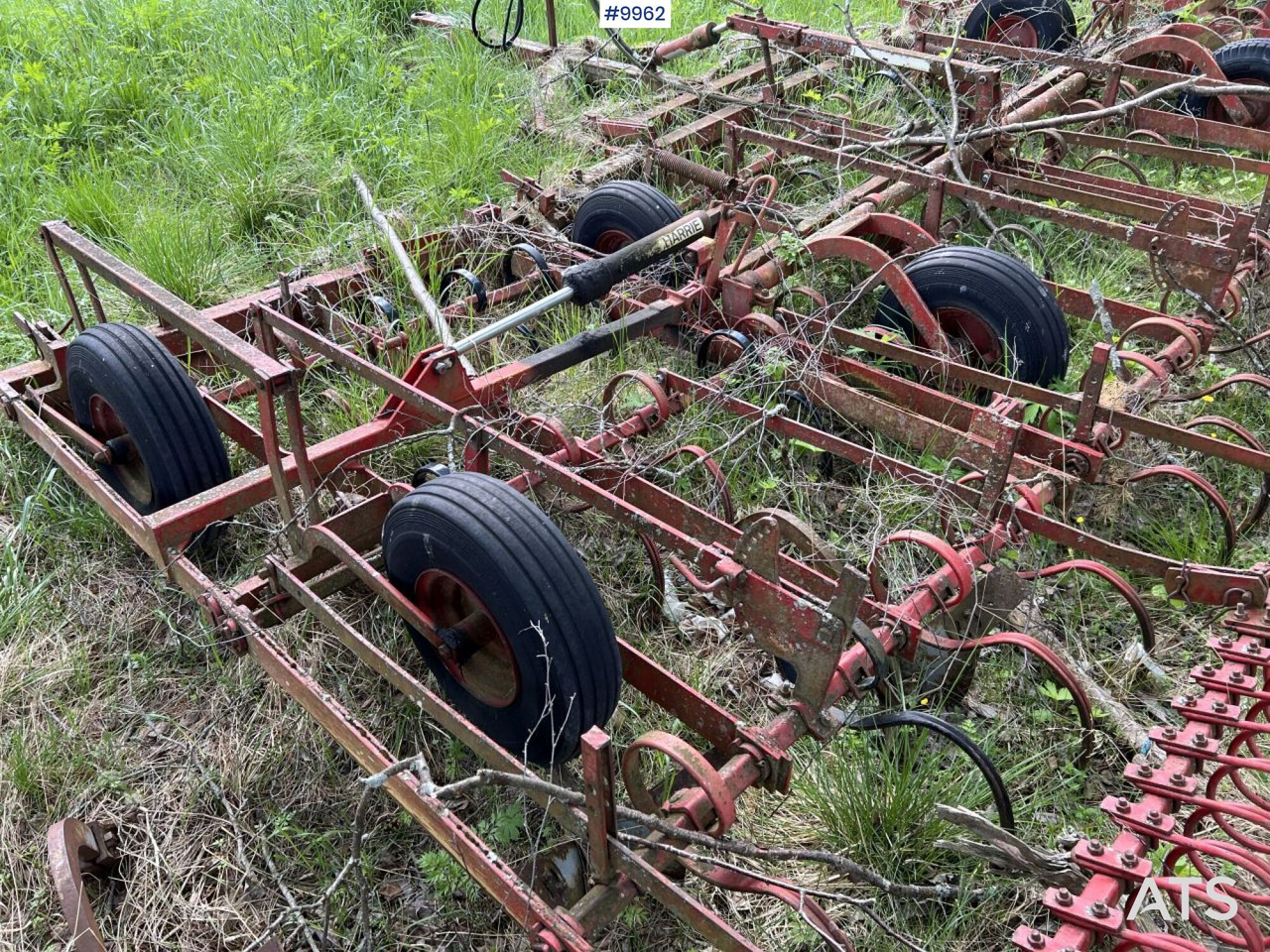 Grada Hydraulic harrow LILLA HARRIE HJH610-3: foto 15 Grada Hydraulic harrow LILLA HARRIE HJH610-3: foto 15