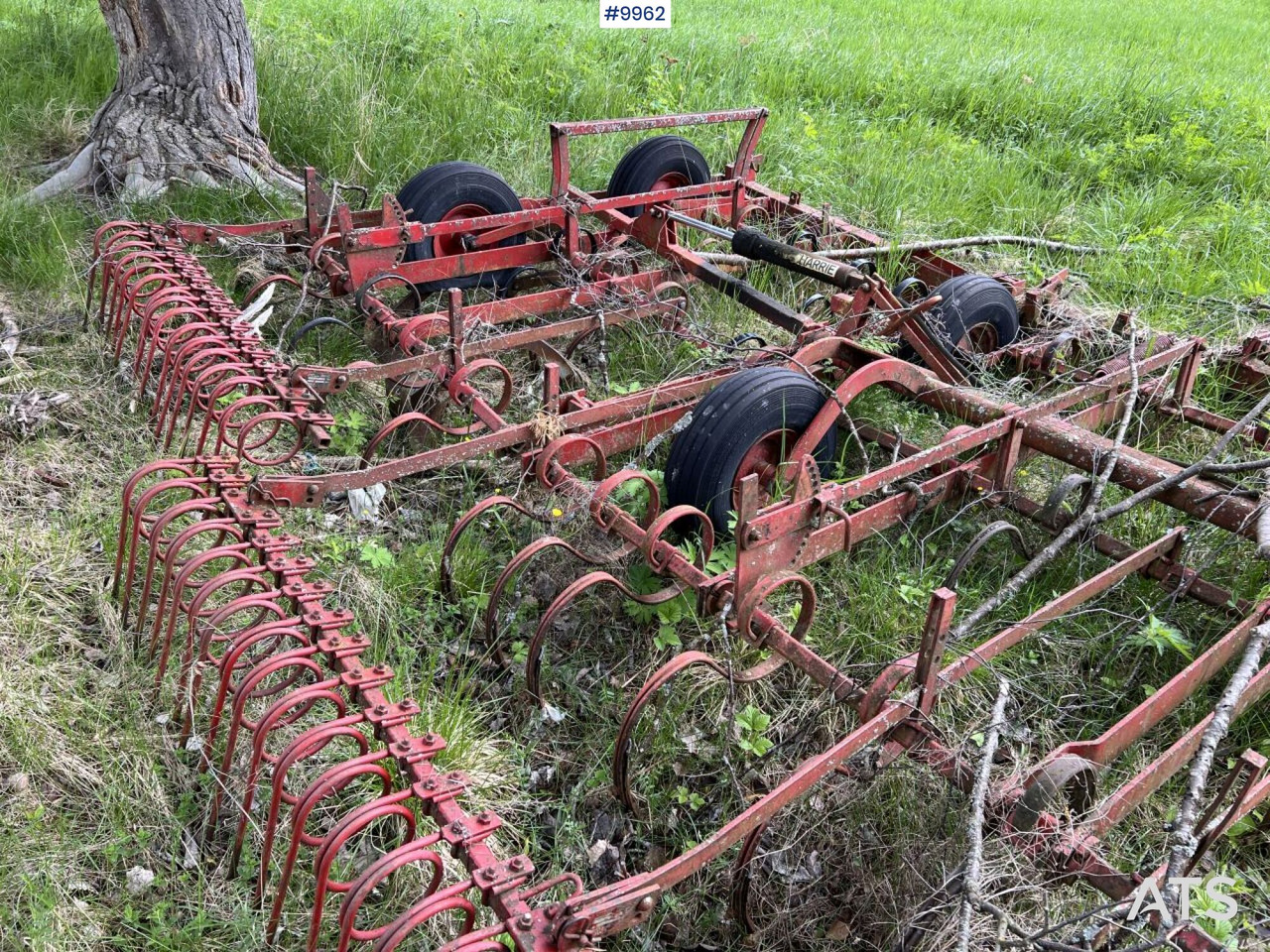 Grada Hydraulic harrow LILLA HARRIE HJH610-3: foto 14 Grada Hydraulic harrow LILLA HARRIE HJH610-3: foto 14