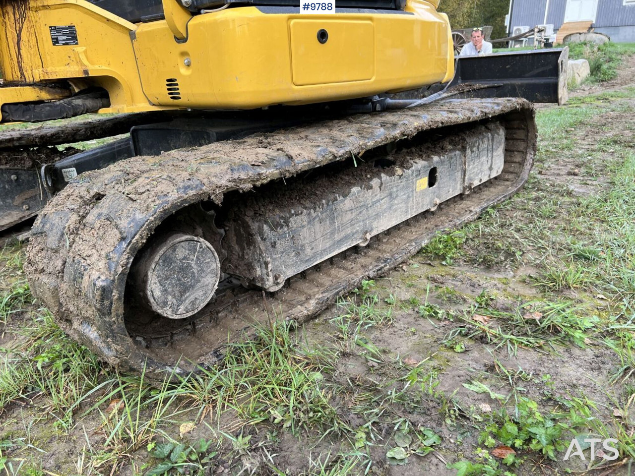 Miniexcavadora KOMATSU PC55MR-5E0 Excavator with attachments (SEE VIDEO): foto 17 Miniexcavadora KOMATSU PC55MR-5E0 Excavator with attachments (SEE VIDEO): foto 17