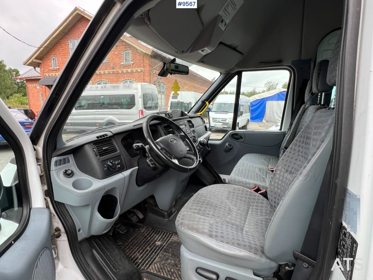 Minibus - 16-seater bus - Ford FCD6 Transit - Minibús, Furgoneta de pasajeros: foto 5 Minibus - 16-seater bus - Ford FCD6 Transit - Minibús, Furgoneta de pasajeros: foto 5