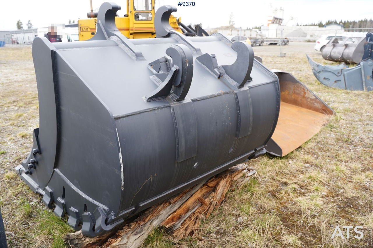 Tooth bucket TOBA SMP 105 - Equipo de construcción: foto 2 Tooth bucket TOBA SMP 105 - Equipo de construcción: foto 2