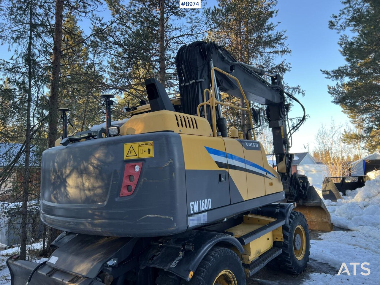 Excavadora de ruedas Volvo EW 160 D with Digging System, Tipper and Attachments: foto 14