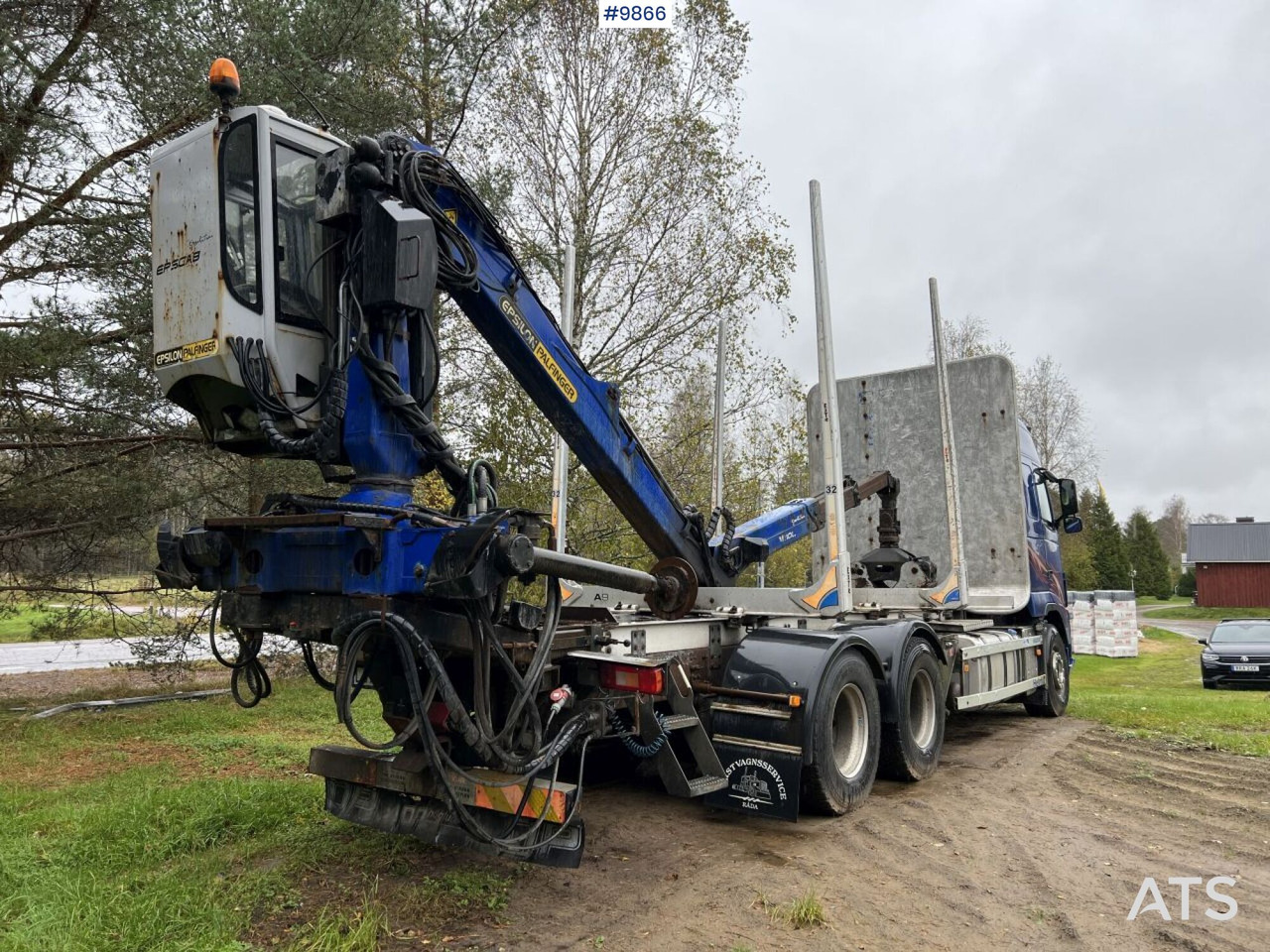 Volvo FH D13 Timber truck with Palfinger M110 crane - Camión forestal: foto 4 Volvo FH D13 Timber truck with Palfinger M110 crane - Camión forestal: foto 4