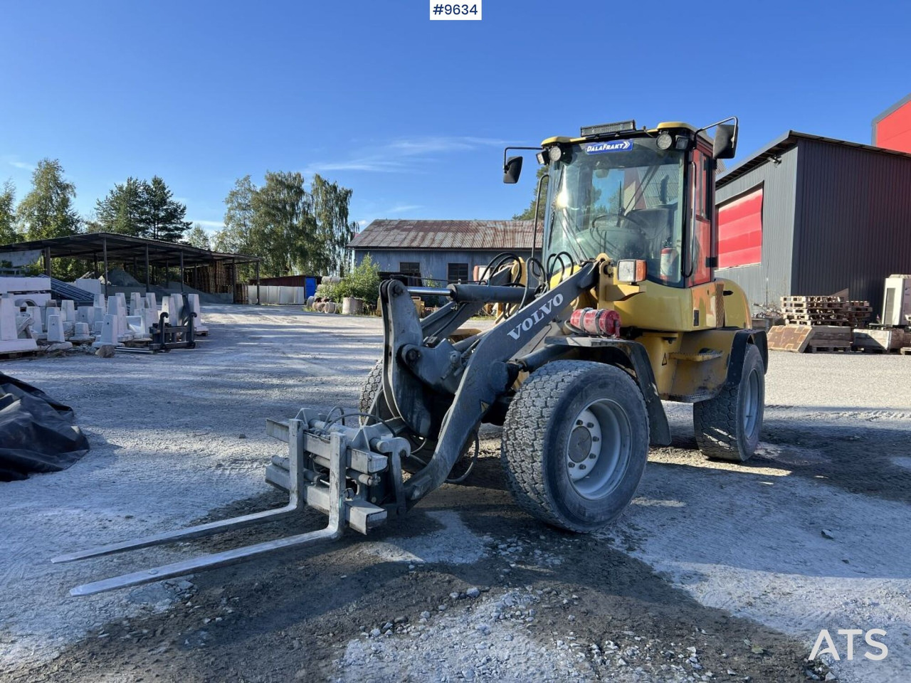 Cargadora de ruedas Volvo L30Z Wheel loader with multiple attachments: foto 7