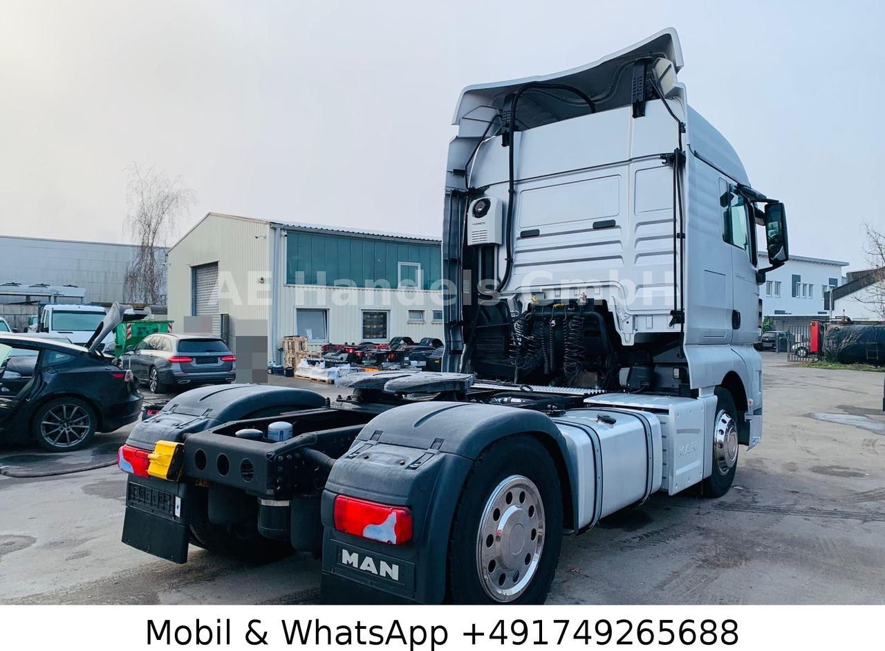 MAN TGX 18.420 XLX BL 4x2 *Retarder/ACC/Standklima - Cabeza tractora: foto 3 MAN TGX 18.420 XLX BL 4x2 *Retarder/ACC/Standklima - Cabeza tractora: foto 3