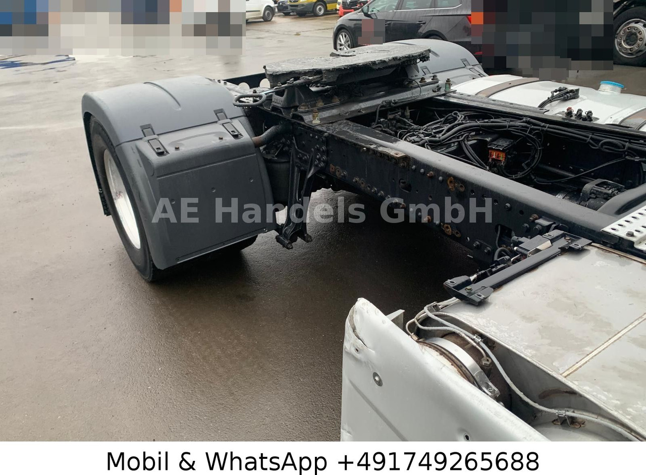 Cabeza tractora MAN TGX 18.440 ADR XLX BL *Retarder/ACC/Standklima: foto 10 Cabeza tractora MAN TGX 18.440 ADR XLX BL *Retarder/ACC/Standklima: foto 10