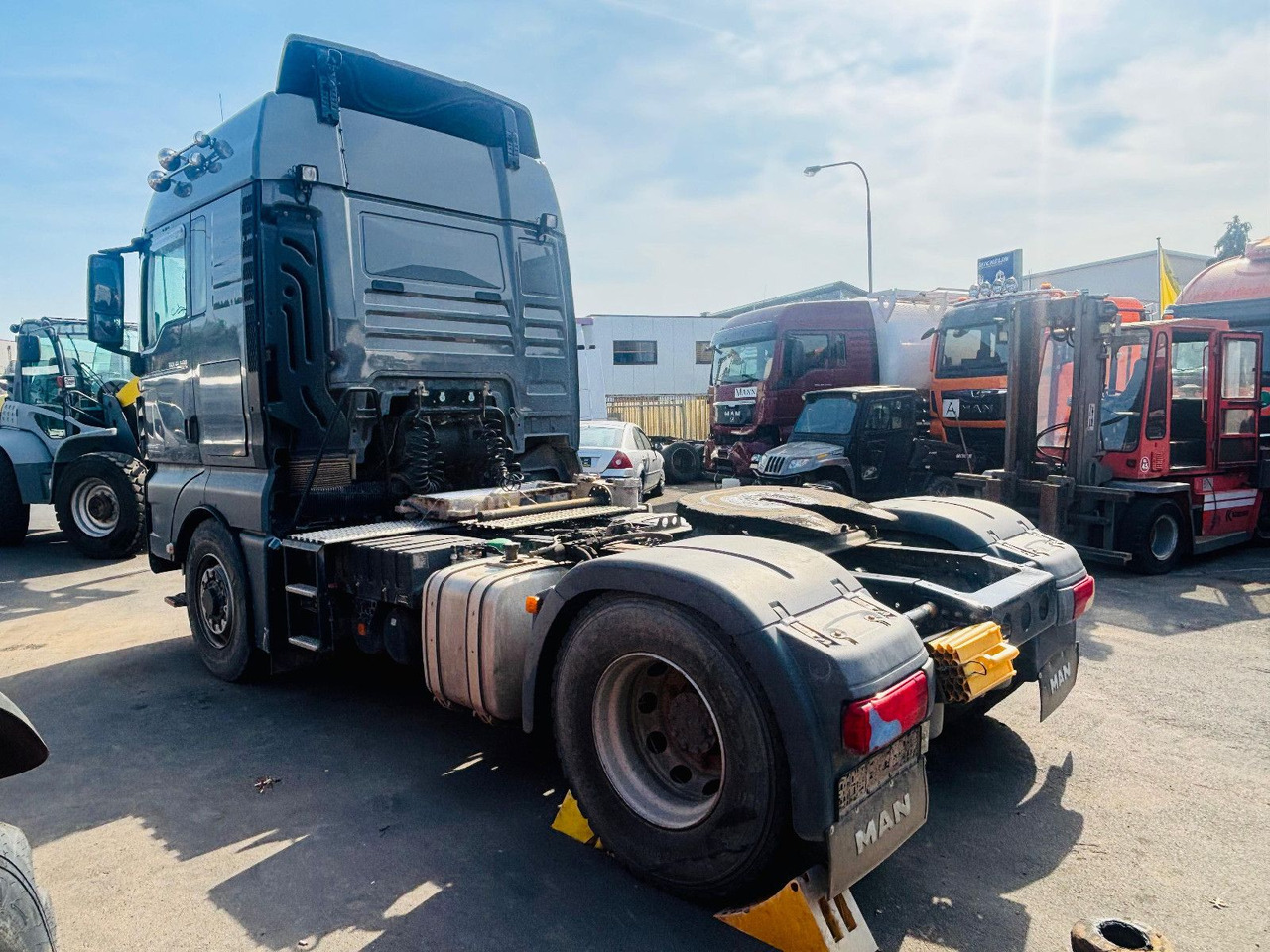MAN TGX 18.500 XLX BL HydroDrive 4x4 *Pritarder/Hydr - Cabeza tractora: foto 5 MAN TGX 18.500 XLX BL HydroDrive 4x4 *Pritarder/Hydr - Cabeza tractora: foto 5
