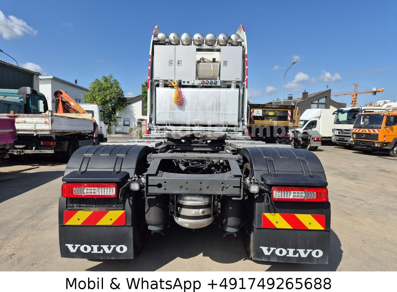 Volvo FH 750 Globe XL LL 8x4 *Retarder/Turbo-Compound - Cabeza tractora: foto 4 Volvo FH 750 Globe XL LL 8x4 *Retarder/Turbo-Compound - Cabeza tractora: foto 4