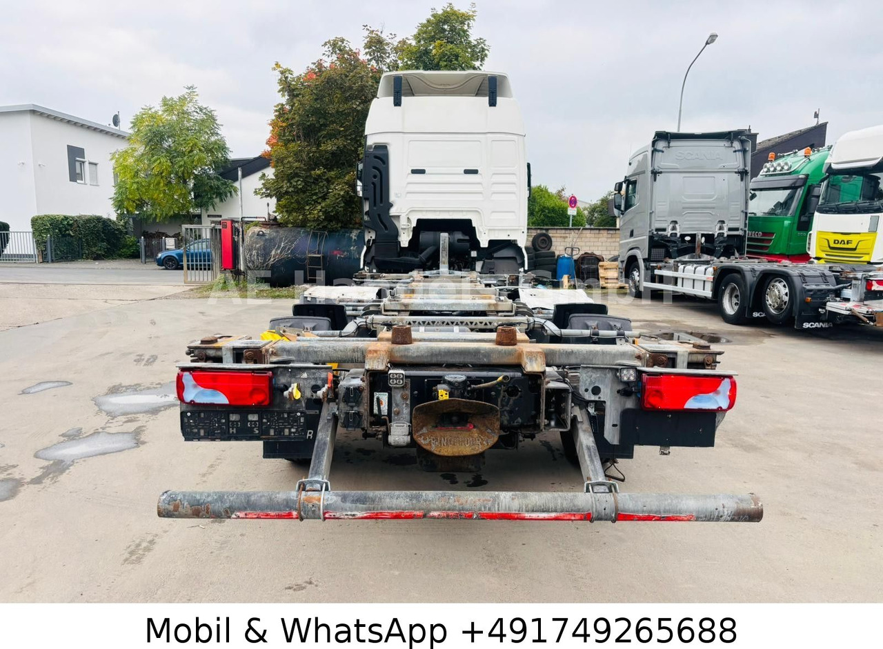 MAN TGX 26.440 BDF XLX LL 6x2 *Retarder/ACC/Lift/AHK - Camión portacontenedore/ Intercambiable: foto 4 MAN TGX 26.440 BDF XLX LL 6x2 *Retarder/ACC/Lift/AHK - Camión portacontenedore/ Intercambiable: foto 4