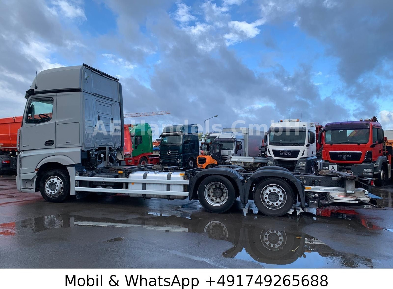 Mercedes-Benz Actros V 2545 BigSpace LL*Retarder/LBW/Lenk+Lift - Camión portacontenedore/ Intercambiable: foto 2 Mercedes-Benz Actros V 2545 BigSpace LL*Retarder/LBW/Lenk+Lift - Camión portacontenedore/ Intercambiable: foto 2