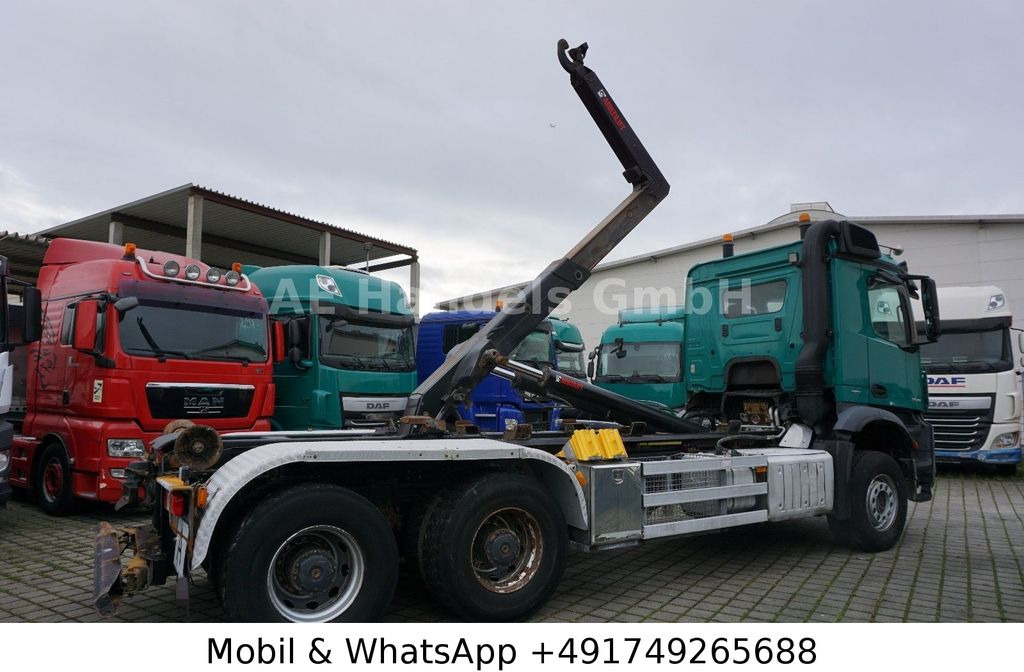 Mercedes-Benz Arocs IV 3348 M BB 6x4 Hiab-XR-21-S-56 *Retarder - Camión multibasculante: foto 2 Mercedes-Benz Arocs IV 3348 M BB 6x4 Hiab-XR-21-S-56 *Retarder - Camión multibasculante: foto 2