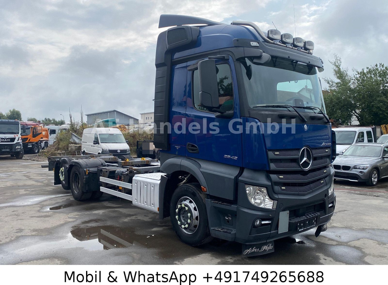 Mercedes-Benz Benz Actros IV 2542 L LL 6x2 *Retarder/Lift/LDW - Camión chasis: foto 1 Mercedes-Benz Benz Actros IV 2542 L LL 6x2 *Retarder/Lift/LDW - Camión chasis: foto 1