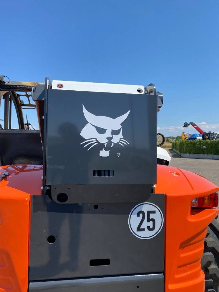 Cargadora de ruedas telescópica Bobcat T41.140SLPRB 1er Main Origine Française endommagé: foto 29