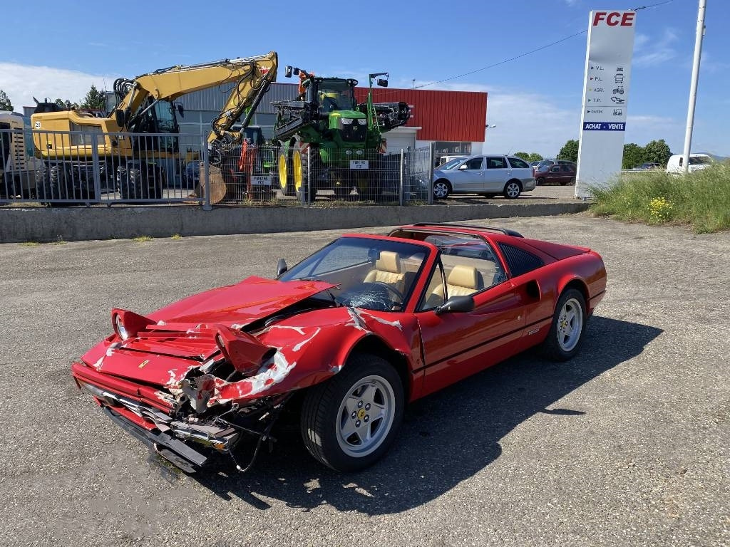 Ferrari 328 GTS / Origine Française endommagé - Coche: foto 2 Ferrari 328 GTS / Origine Française endommagé - Coche: foto 2