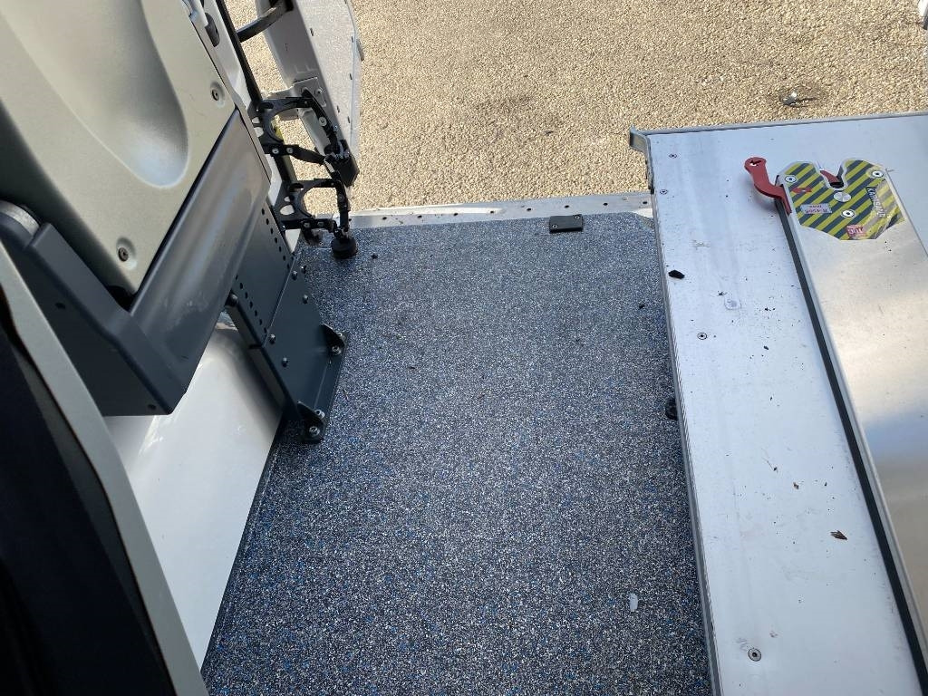 Furgoneta caja cerrada Fiat LES DAUPHINS/DUCATO TORINO 2.3M-Jet 160 endommagée: foto 28