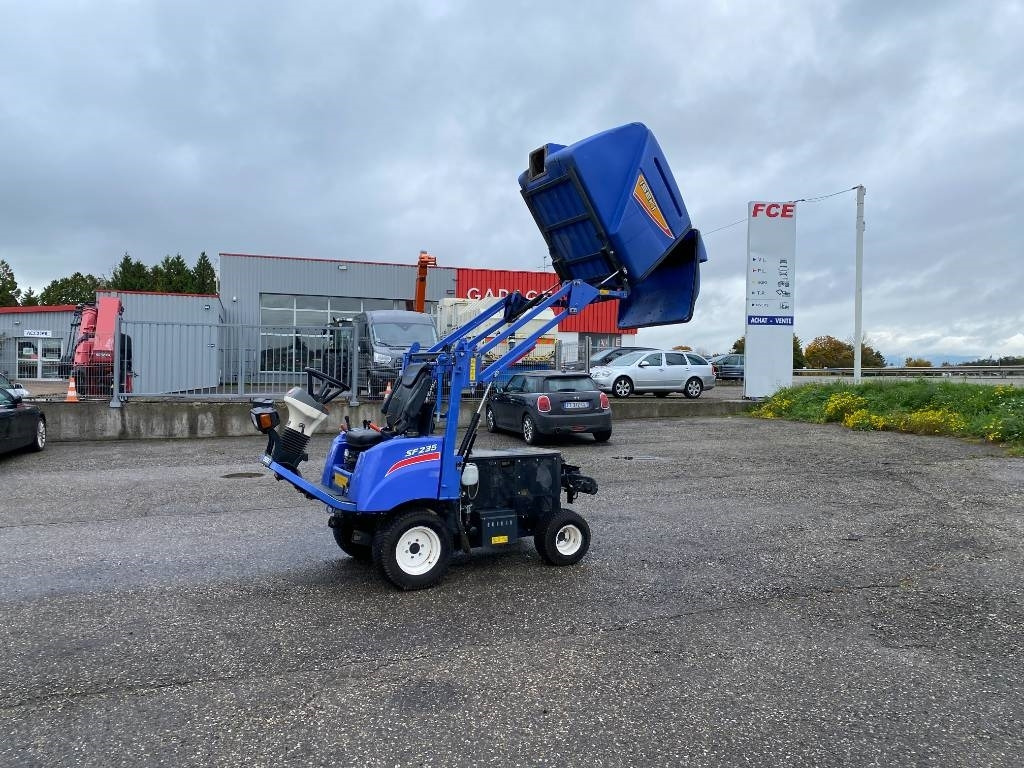 Iseki SF 235F 1er Main endommagée  - Cortacésped: foto 3 Iseki SF 235F 1er Main endommagée  - Cortacésped: foto 3