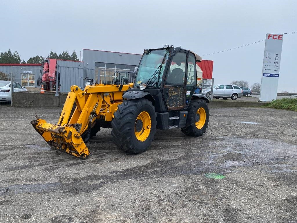 JCB 531-70 Agri Plus 40km - Manipulador telescópico: foto 4 JCB 531-70 Agri Plus 40km - Manipulador telescópico: foto 4