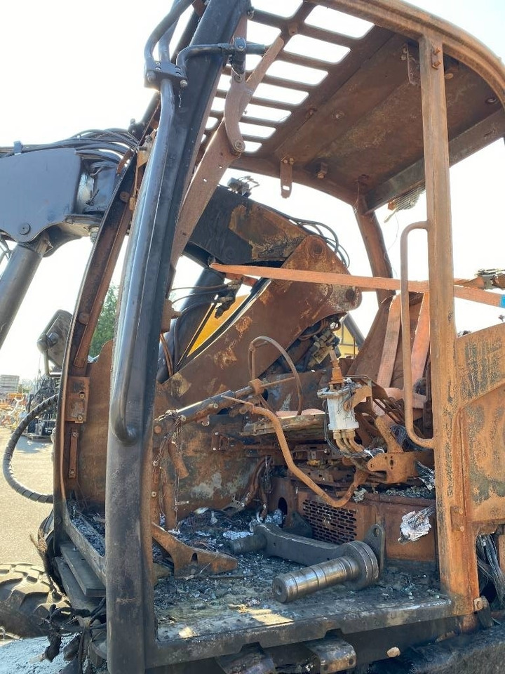Excavadora de ruedas Mecalac 7 MWR Origine Française endommagée: foto 18