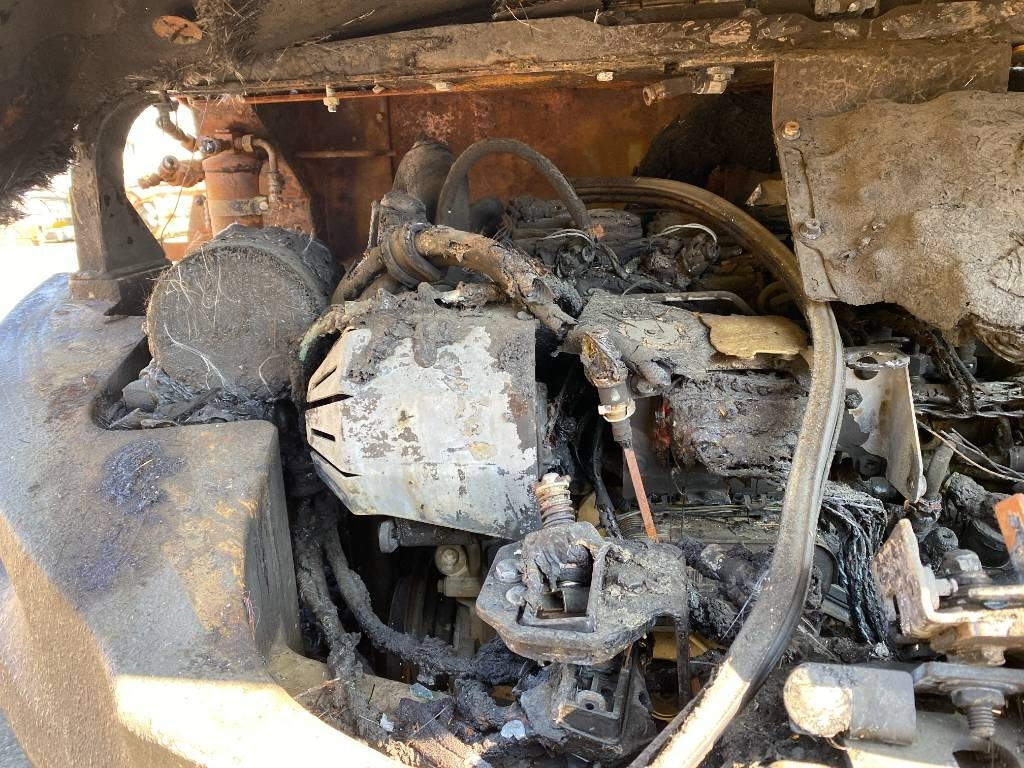 Excavadora de ruedas Mecalac 7 MWR Origine Française endommagée: foto 32