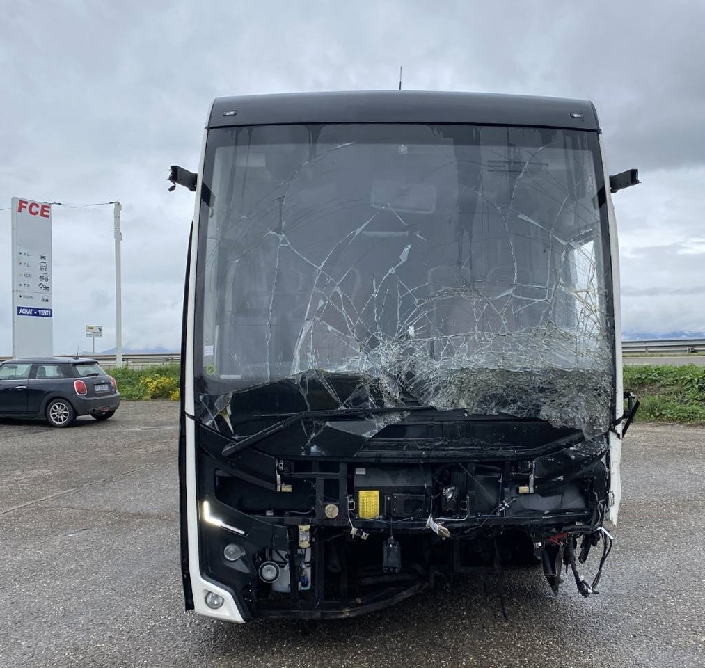 Otokar ULYSO-T Cummins e6/316Ps endommagé - Autobús suburbano: foto 2 Otokar ULYSO-T Cummins e6/316Ps endommagé - Autobús suburbano: foto 2