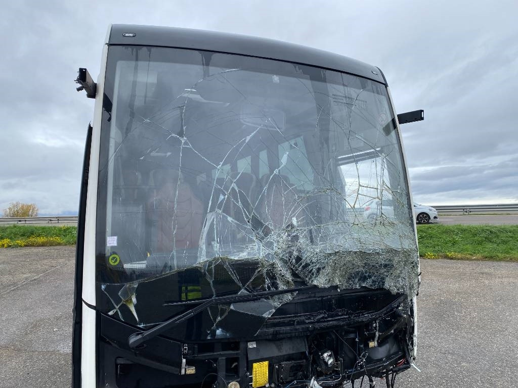 Autobús suburbano Otokar ULYSO-T Cummins e6/316Ps endommagé: foto 12 Autobús suburbano Otokar ULYSO-T Cummins e6/316Ps endommagé: foto 12