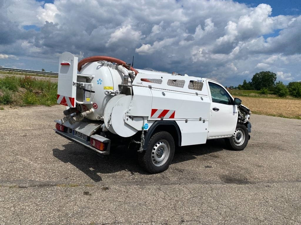 Toyota HILUX 2.4 D4D /MINIMAX COMBINE LONGWAY endommagé - Limpieza de alcantarillado: foto 4 Toyota HILUX 2.4 D4D /MINIMAX COMBINE LONGWAY endommagé - Limpieza de alcantarillado: foto 4