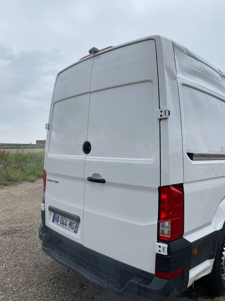 Furgoneta caja cerrada Volkswagen CRAFTER 2.0 TDI 140 L2H3 / 1er Main endommagée: foto 44