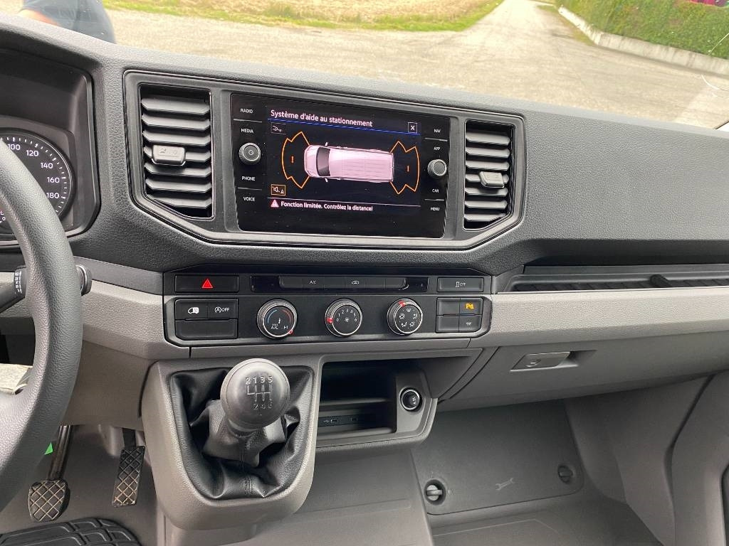 Furgoneta caja cerrada Volkswagen CRAFTER 2.0 TDI 140 L2H3 / 1er Main endommagée: foto 24