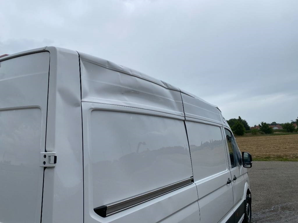 Furgoneta caja cerrada Volkswagen CRAFTER 2.0 TDI 140 L2H3 / 1er Main endommagée: foto 45