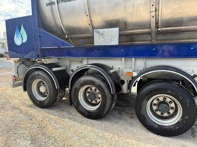 Cabeza tractora, Semirremolque cisterna DAF XF 480 + CITERNE FRUEHAUF ADBLUE 23500 L: foto 10