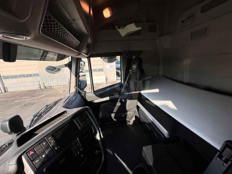 Cabeza tractora Iveco STRALIS 460 MIX LNG/CNG: foto 10