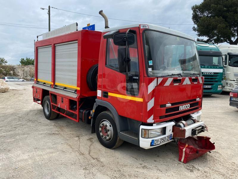 Camión de bomberos Iveco EUROCARGO 100E15: foto 1