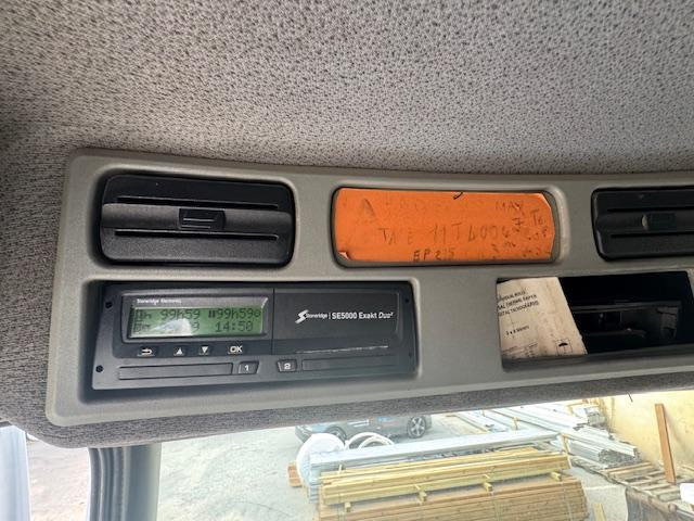 Camión volquete, Camión grúa Mercedes AXOR 1828 BENNE GRUE FASSI: foto 10 Camión volquete, Camión grúa Mercedes AXOR 1828 BENNE GRUE FASSI: foto 10