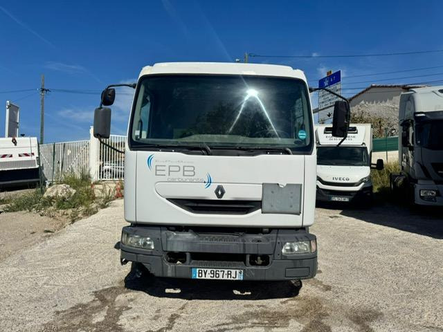 Renault MIDLUM 210 CITERNE MERCERON 11000 L 4 COMPARTIMENTS - Camión cisterna: foto 5 Renault MIDLUM 210 CITERNE MERCERON 11000 L 4 COMPARTIMENTS - Camión cisterna: foto 5