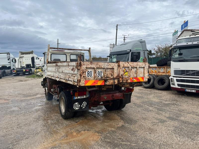 Renault Midliner 140 - Camión volquete: foto 4 Renault Midliner 140 - Camión volquete: foto 4