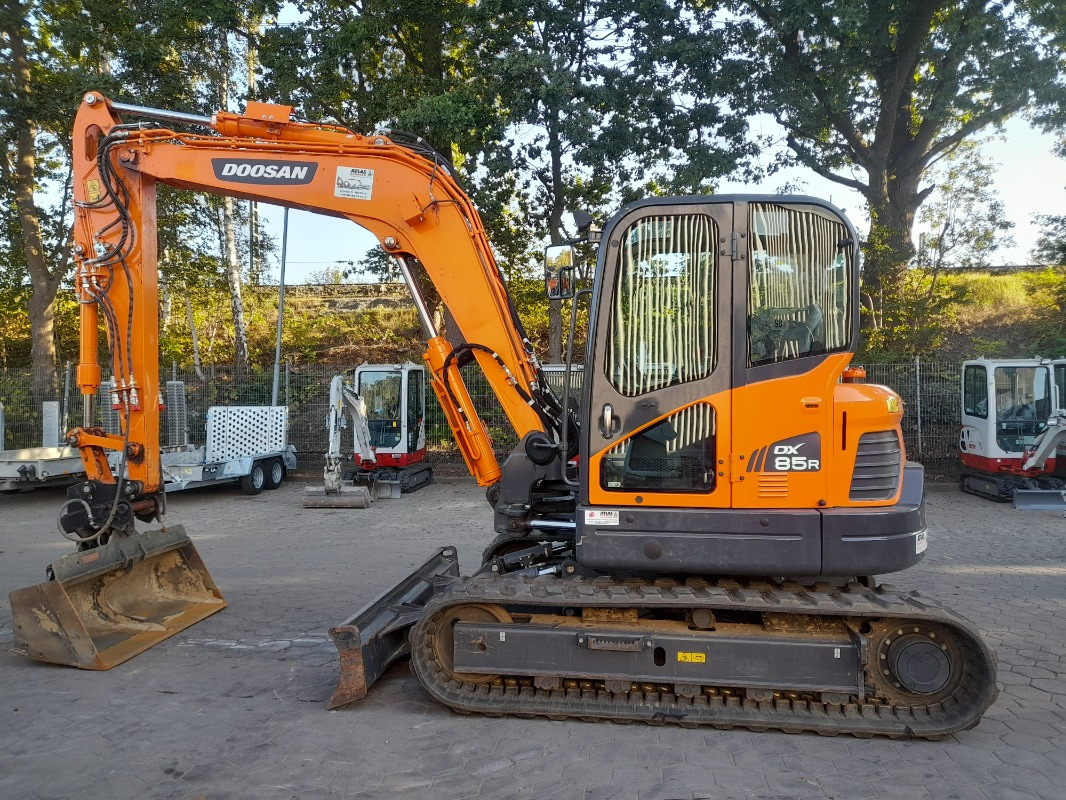 Doosan DX85R-3 - Excavadora: foto 2 Doosan DX85R-3 - Excavadora: foto 2