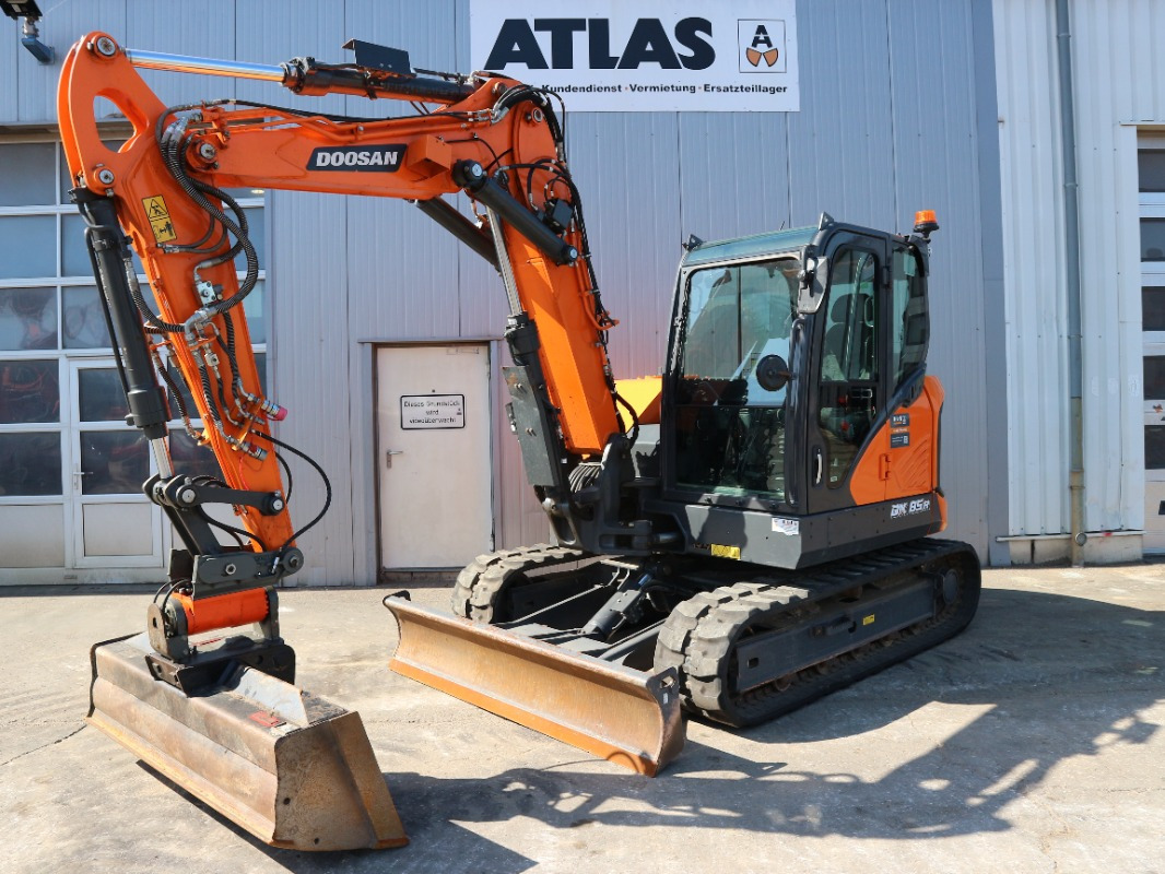 Doosan DX85R-7 - Miniexcavadora: foto 1 Doosan DX85R-7 - Miniexcavadora: foto 1
