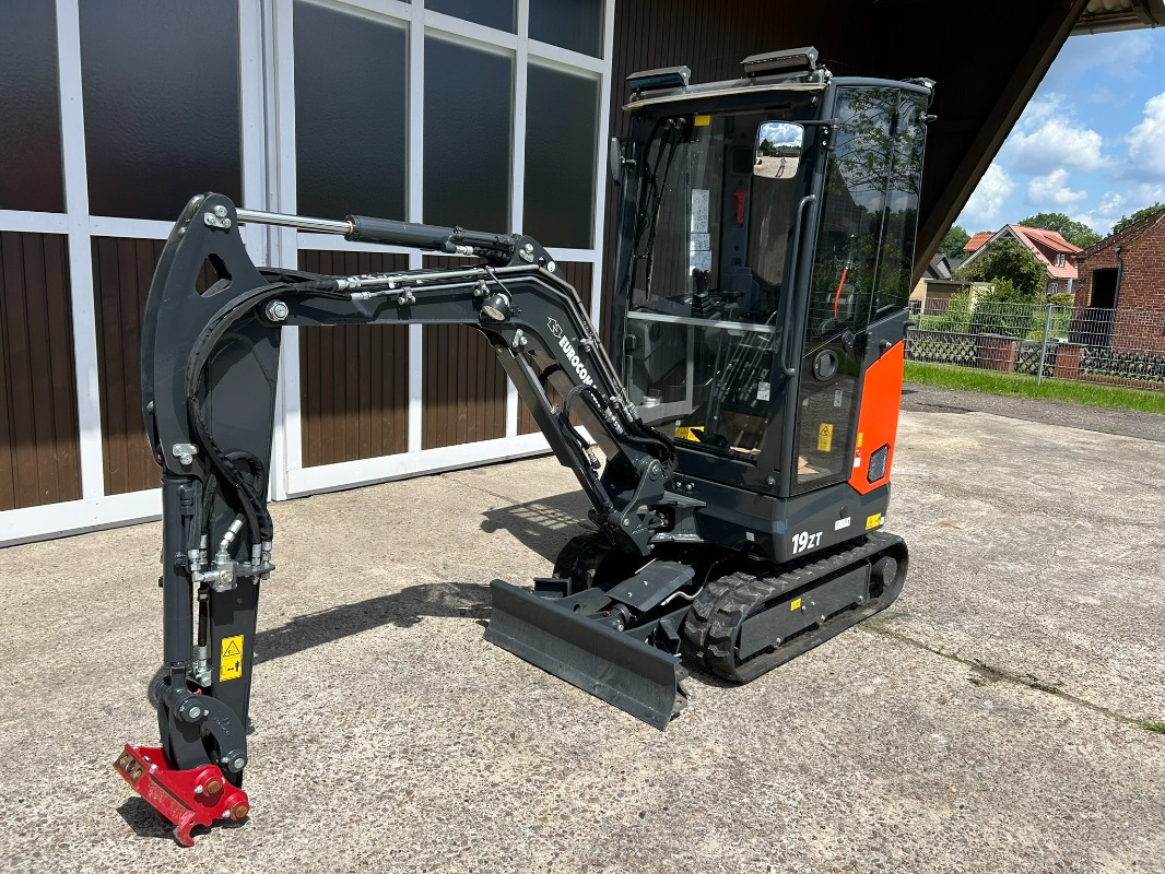 Eurocomach 19ZT - Miniexcavadora: foto 1 Eurocomach 19ZT - Miniexcavadora: foto 1