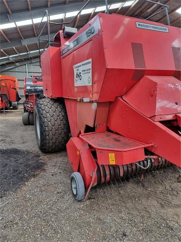 Massey Ferguson >190 bigpallepresser Parkland Ballevogn - Empacadora de pacas cuadradas: foto 2 Massey Ferguson >190 bigpallepresser Parkland Ballevogn - Empacadora de pacas cuadradas: foto 2