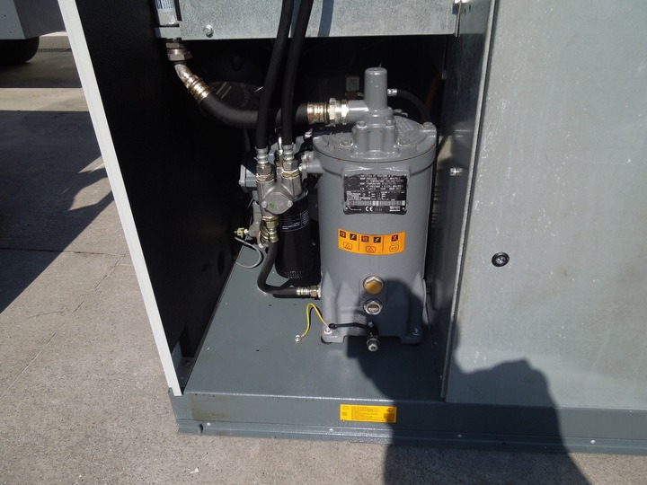 ATLAS COPCO GA22VSDFF - Compresor de aire: foto 3 ATLAS COPCO GA22VSDFF - Compresor de aire: foto 3