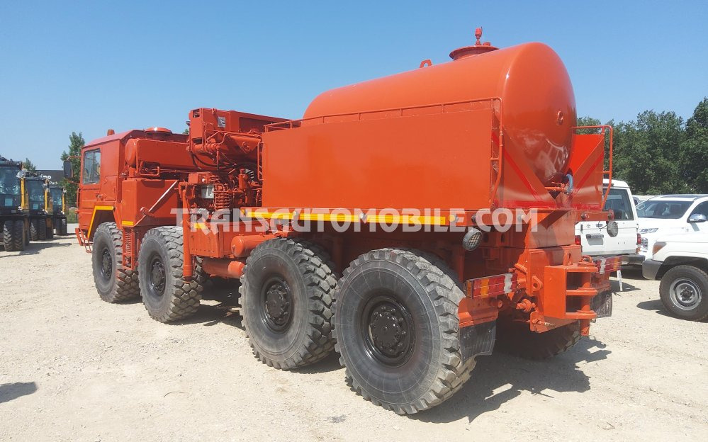 Man KAT 1 8x8 12.7L TURBO DIESEL GRUE 7 tonnes ATLAS KM4300 M5 + CITERNE CARBURANT mobile 3.500 litres - EXPORT OUT EU - Camión cisterna, Camión grúa: foto 2 Man KAT 1 8x8 12.7L TURBO DIESEL GRUE 7 tonnes ATLAS KM4300 M5 + CITERNE CARBURANT mobile 3.500 litres - EXPORT OUT EU - Camión cisterna, Camión grúa: foto 2