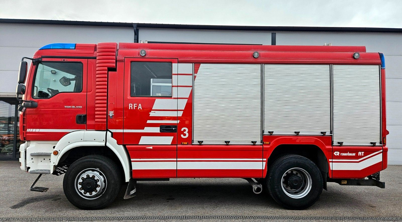 MAN TGM 18.330 4x4 Feuerwehr Rosenbauer RFA - Camión: foto 2 MAN TGM 18.330 4x4 Feuerwehr Rosenbauer RFA - Camión: foto 2